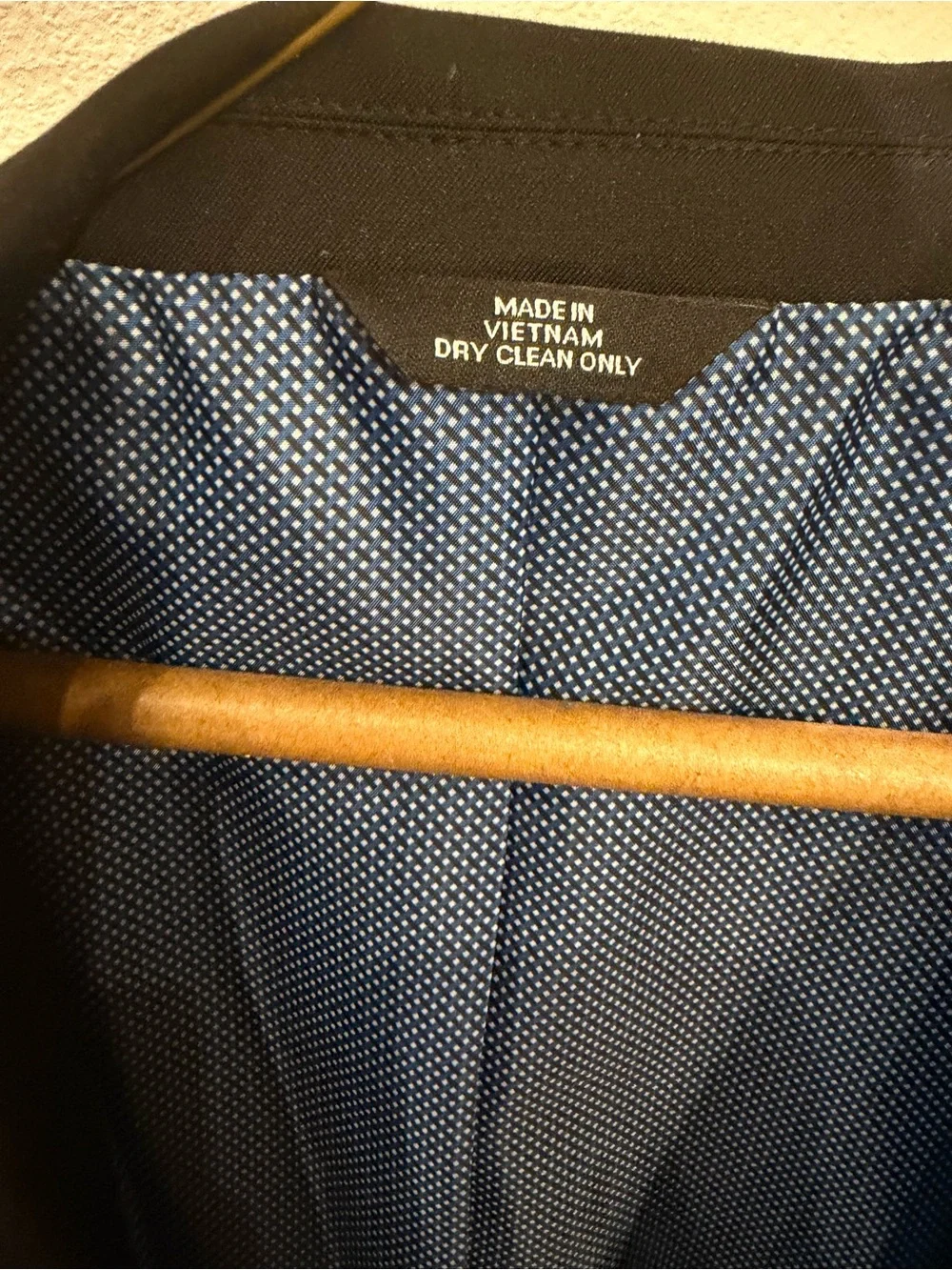 Haggar Black Sport Coat with Blue Lining size 50R